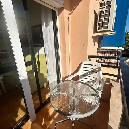 Centro Estudio Con Balcon Appartement *